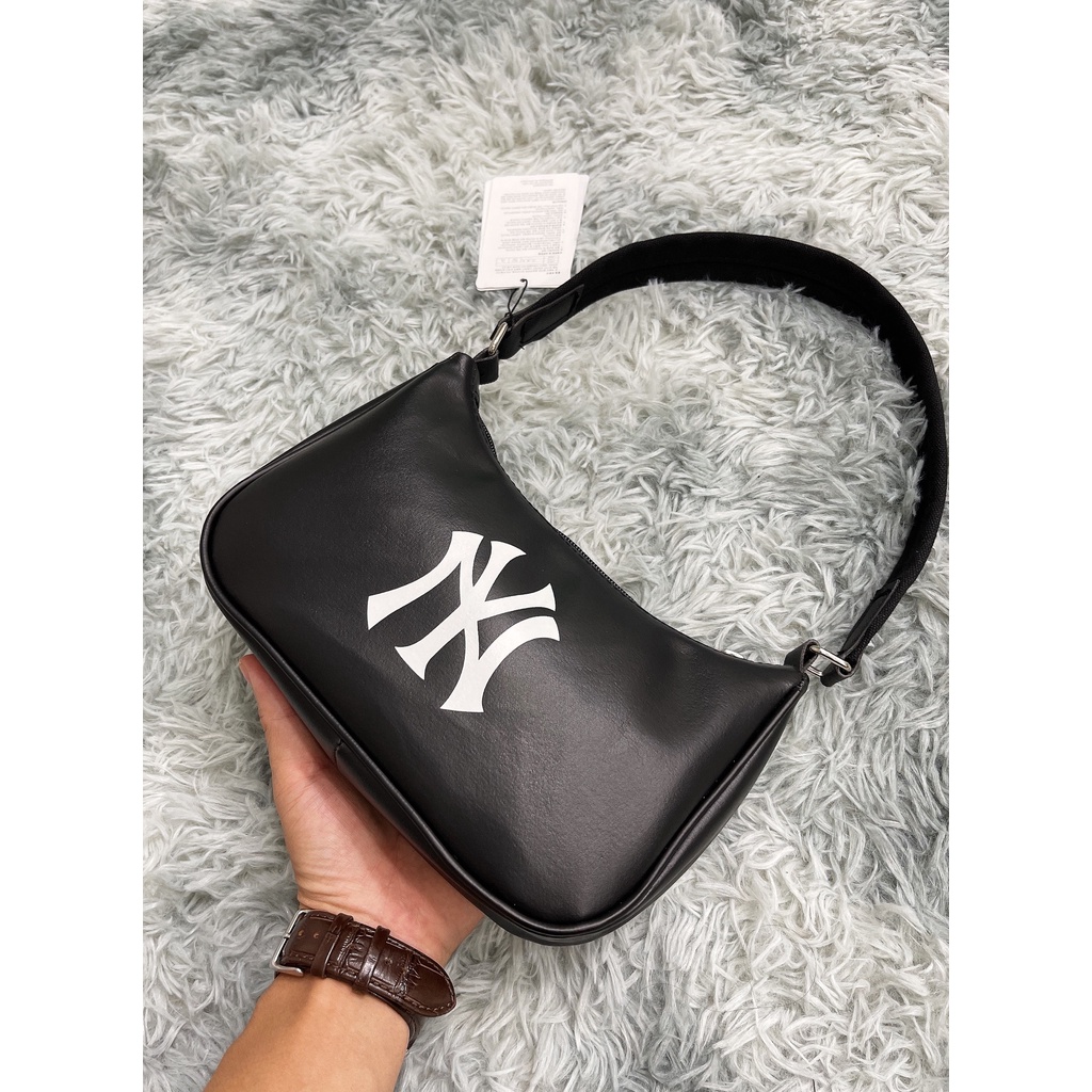 Túi Xách NY Big Logo Solid Hobo  Hàng Xuất Xịn