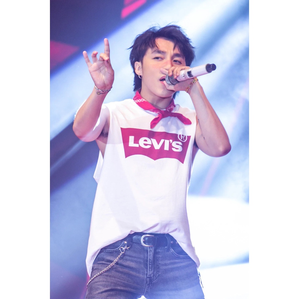 Áo tanktop trắng Sơn Tùng MTP