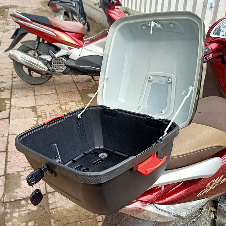 Thùng Đựng Đồ Gắn Đuôi Xe Máy, Xe Điện TD04- PKXM