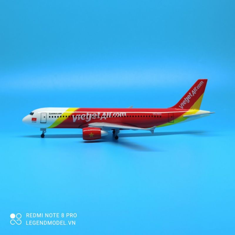 Mô hình máy bay Vietjet Air 20cm