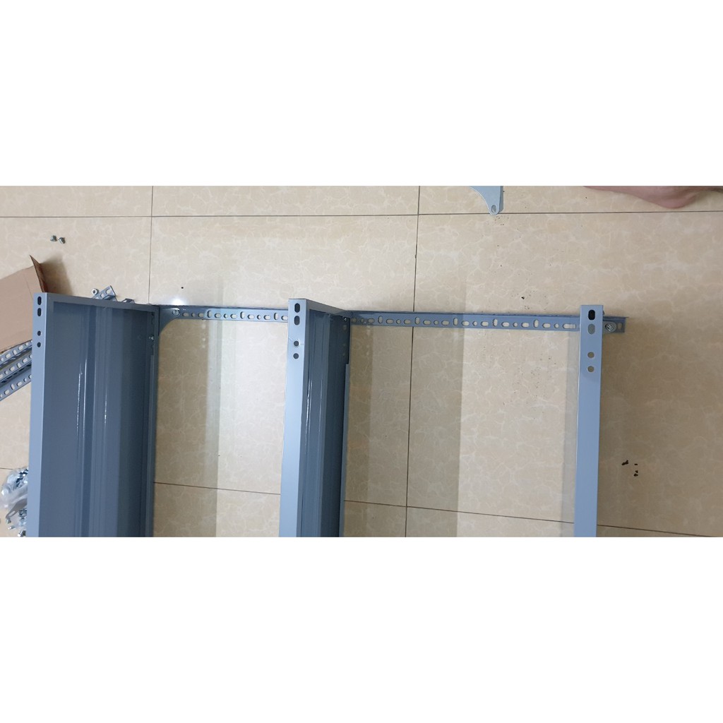 Kệ kho sắt v lỗ  lắp ghép đựng đồ đa năng kích thước : Dài 80cm, Rộng 30cm, Cao 60cm, 80cm, 100cm gồm 3 tầng