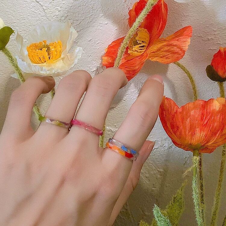 Nhẫn Nhựa Acrylic Trong Suốt Phong Cách Vintage
