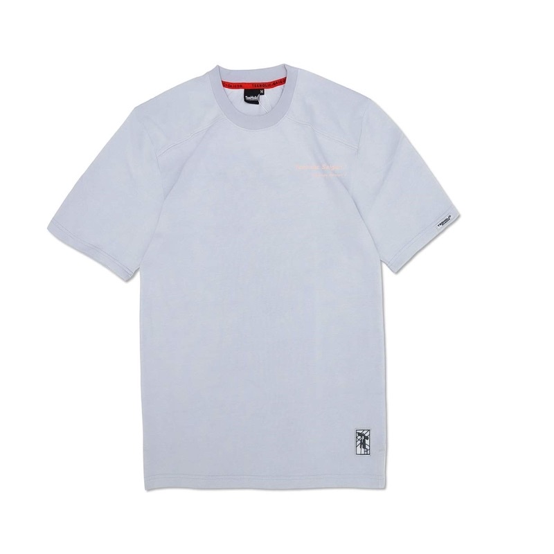 Áo Thun Unisex TeeHolic Thả Vai xẻ Tà Màu Xám Khói In Logo THS