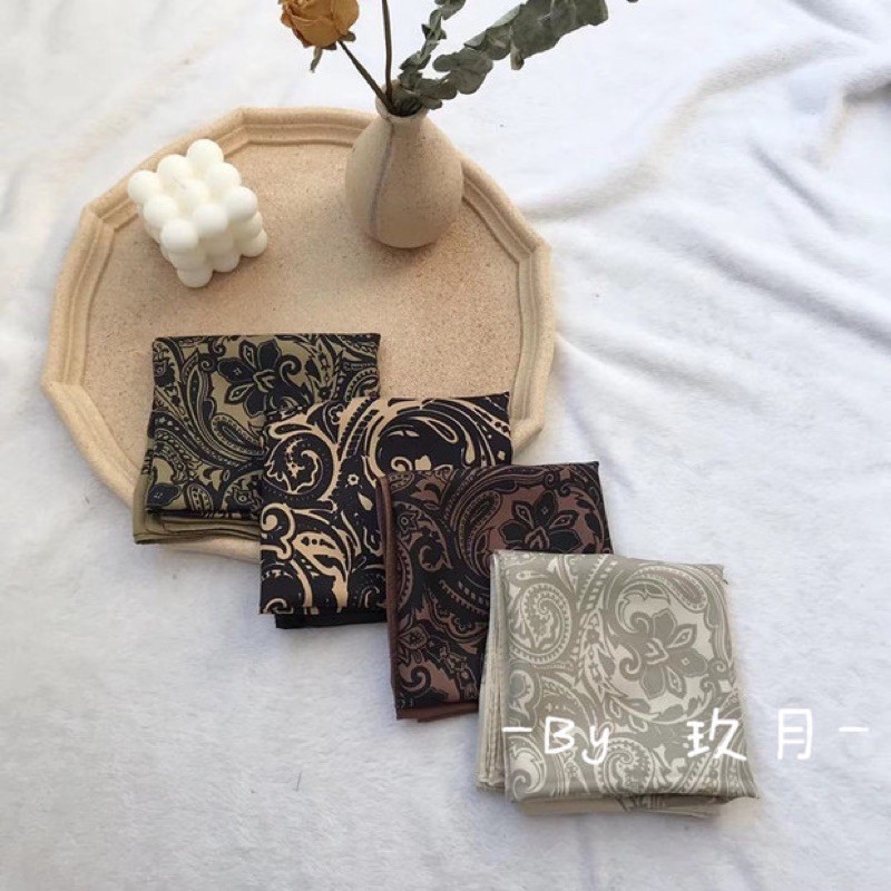 Khăn lụa mini size 53cm hoạ tiết lạ - Maben