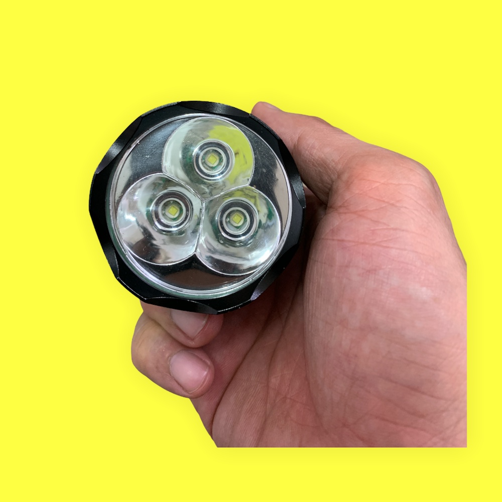 Đèn pin CX-POWER 5 chức năng .Sáng mạnh,sáng vừa,sáng yếu,chớp liên tục,sos nhôm máy bay cực xịn xò