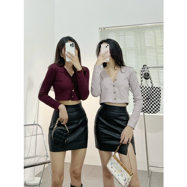 Bonie Top  Áo croptop ba nút khâu nhỏ