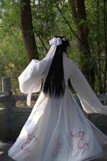 Hán phục chiết eo cổ trang Ngọc Mãn Đường