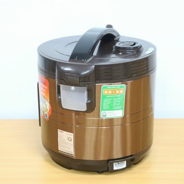 Nồi cơm điện FUJIKA FJ-1816 dung tích 1.8L công suất 900W màu ngẫu nhiên - Chính hãng BH 12 tháng