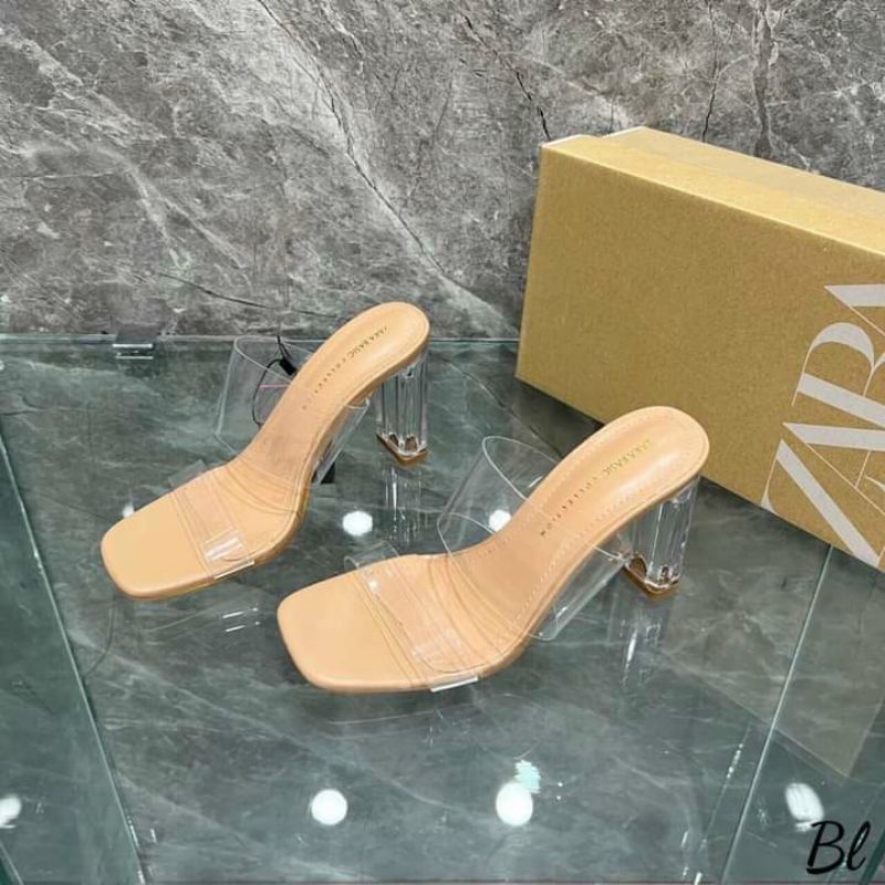 Dép 2 quay trong 9 phân