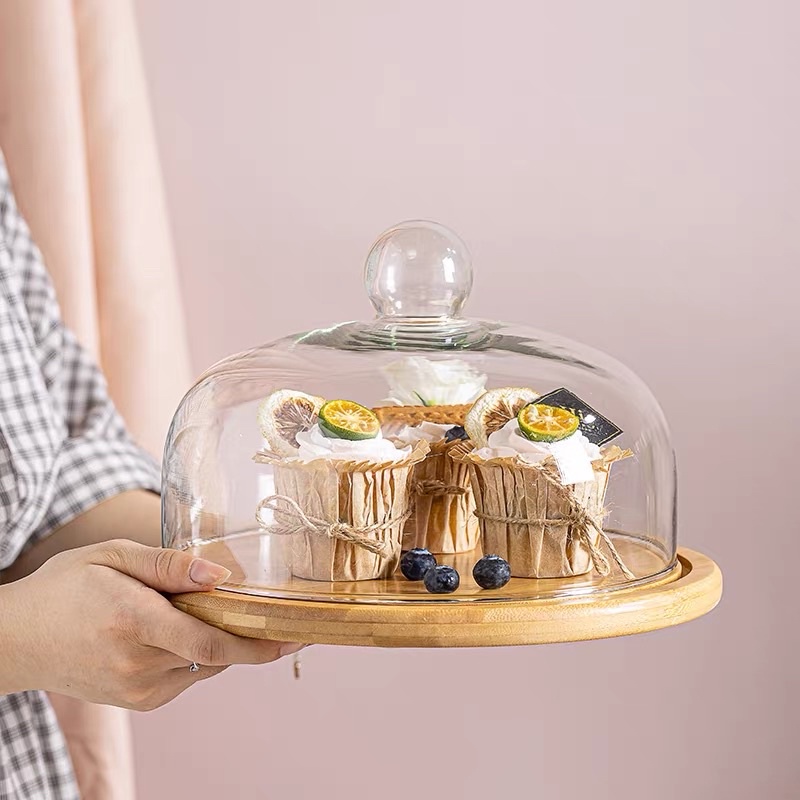 Set chụp thuỷ tinh kèm đế gỗ đựng bánh ngọt, bánh kem