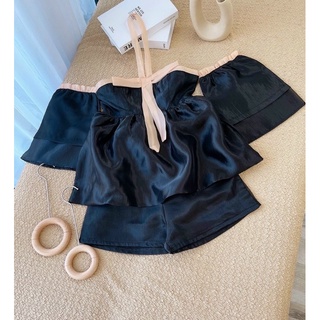 SET ÁO TRỄ VAI NƠ KÈM SHORT