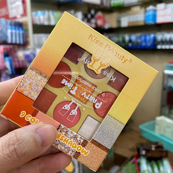 Phấn mắt 9 ô nhũ lì Kiss Beauty 87149