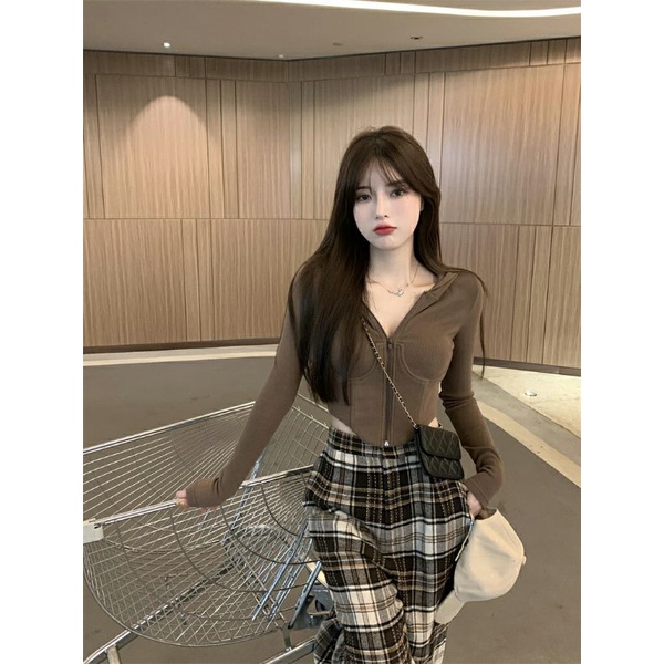 Áo thun dài tay cúp ngực có mũ, áo thun nữ tay dài, áo thun croptop