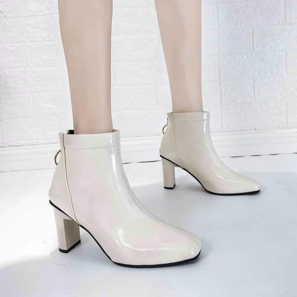Boot Nữ Khóa Sau Gót Vuông Hai Màu Đen Trắng Fullbox | BigBuy360 - bigbuy360.vn