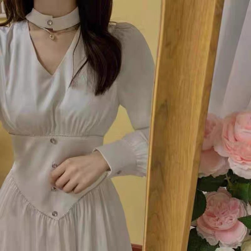 Đầm tay phồng màu trắng thiết kế quyến rũ phong cách Pháp thời trang mùa hè nữ tính thanh lịch