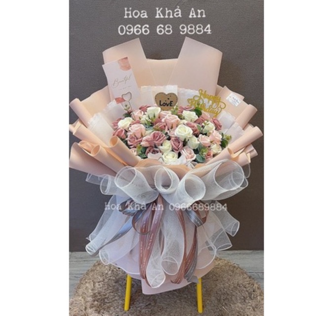 Bó hoa sáp 4 lớp 55bông mix lá táo. Tặng full phụ kiện y hình