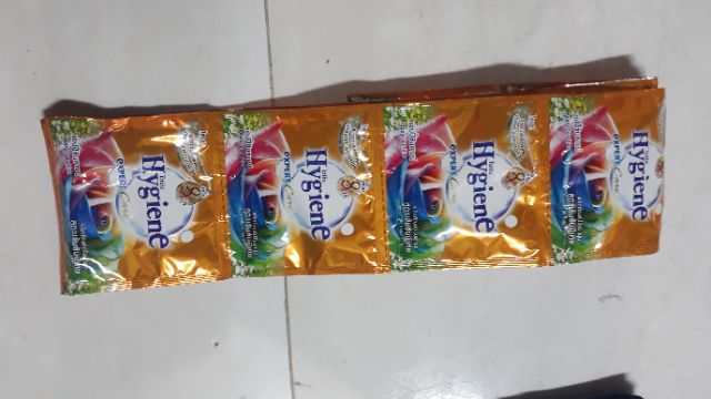 NƯỚC XẢ  ĐẬM ĐẶC LÀM MỀM VẢI HYGIENE DÂY 12 GÓI