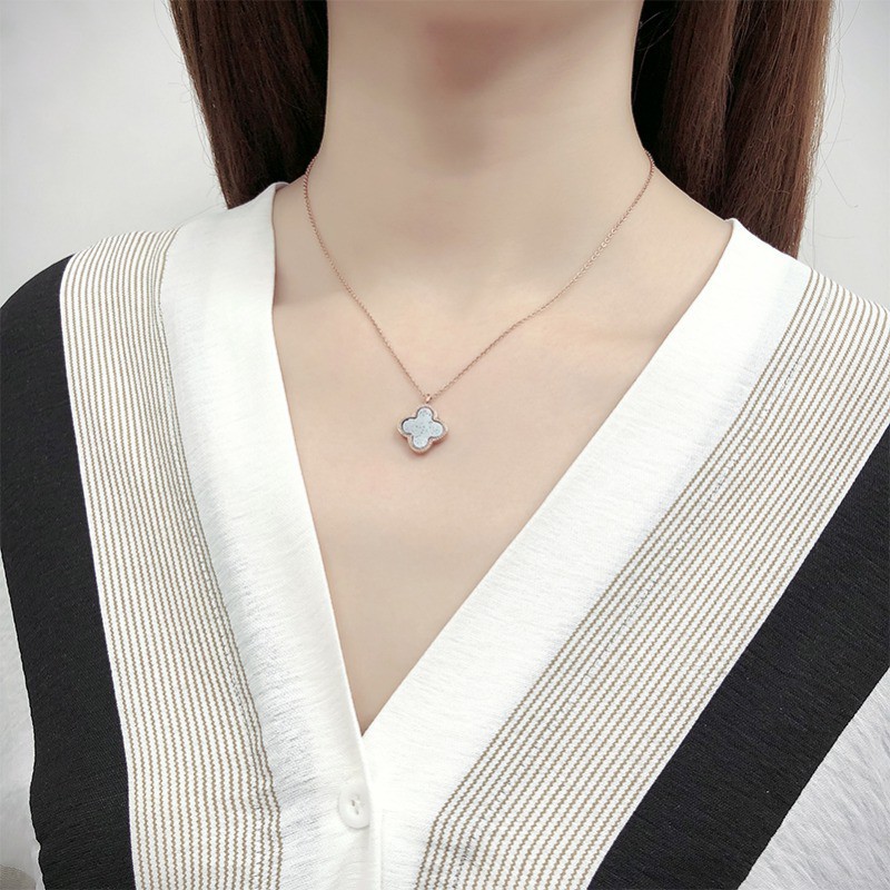 Áo Thun Nữ Tay Ngắn Sọc Ngang