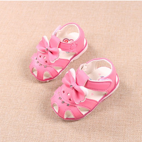 sandal bé gái size 15-19 đèn led