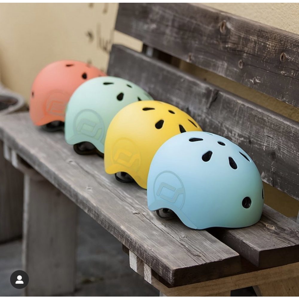 Mũ Bảo Hiểm Scoot And Ride Có Khóa Cài Từ Tính Bảo Vệ Bé Yêu An Toàn Khi Chơi Xe Trượt Scooter
