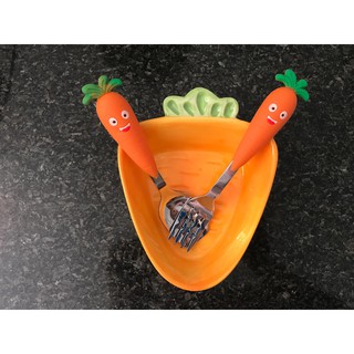 Set bát, thìa và đĩa carrot
