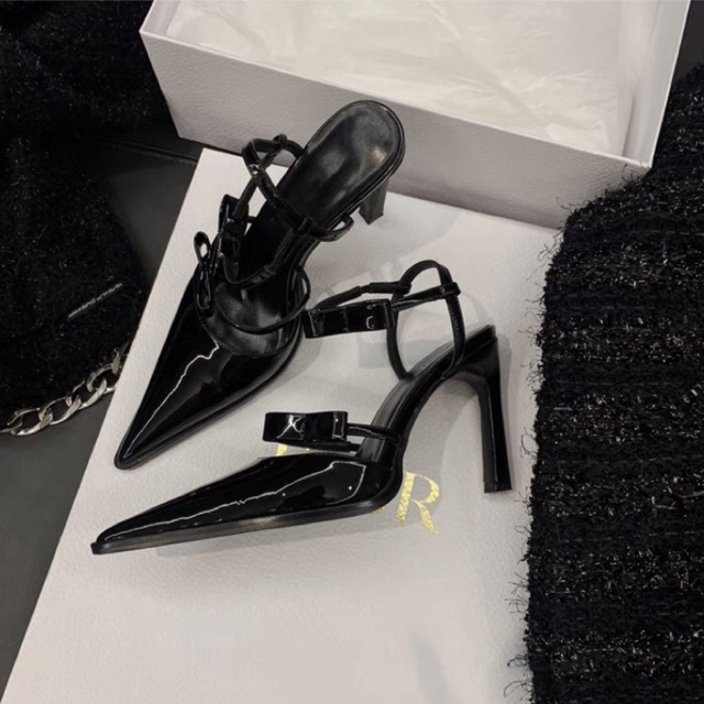 GIÀY CAO GÓT BÍT MŨI QUAI NGANG