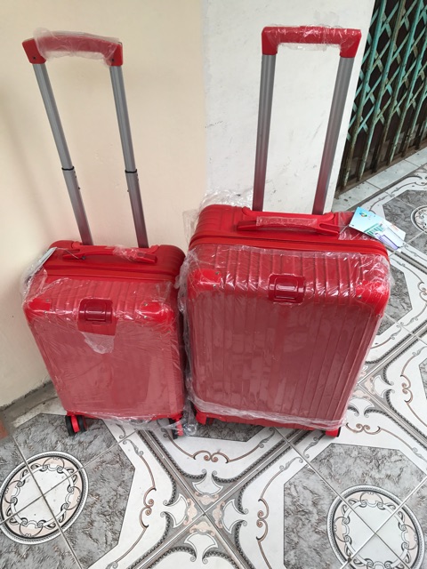 Vali Rimowa chống xước chống va đập. khoá kéo size20"