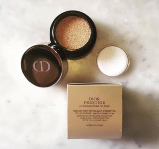 Phấn dior auth