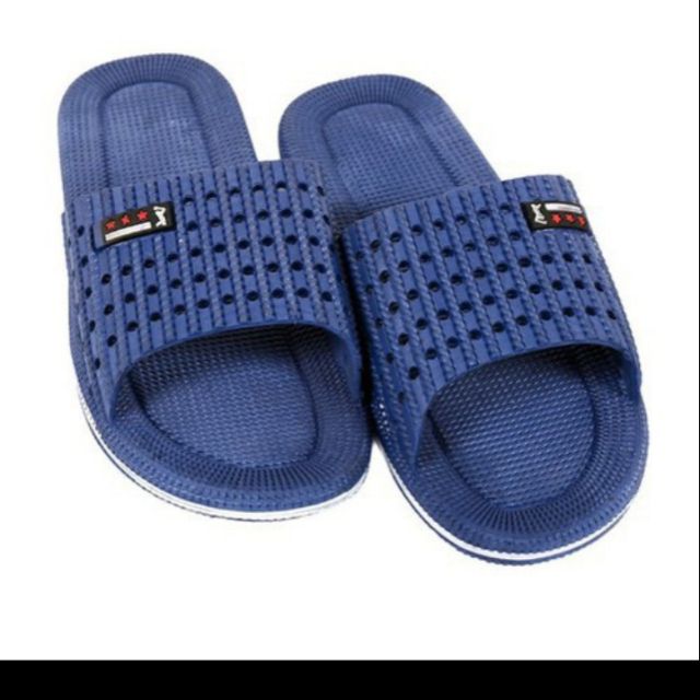 Dép nhựa đi trong nhà