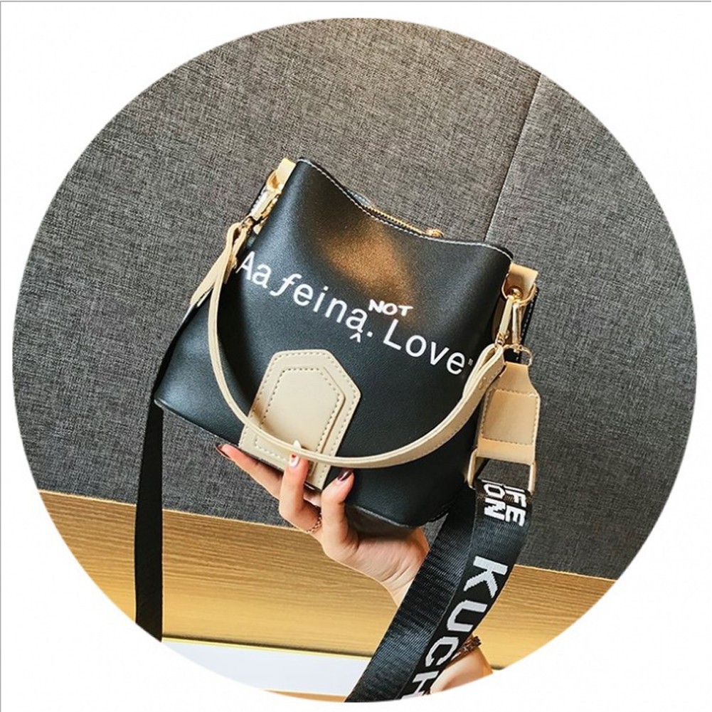 Túi Đeo Chéo Aafeina Not Love SR 284