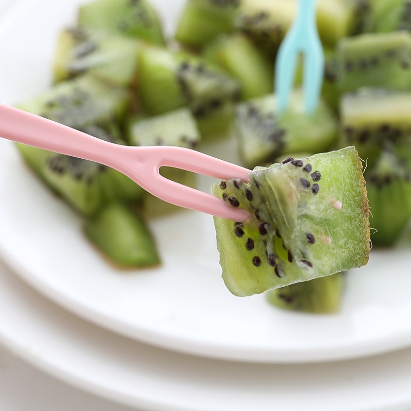 Nĩa, dĩa xiên trái cây- 1 set 50 cái bằng nhựa cao cấp