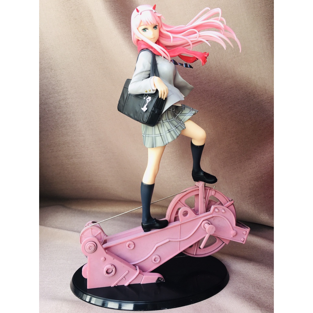 Mô Hình Figure Zero Two - 1/7 Uniform Ver - DARLING In The FRANXX