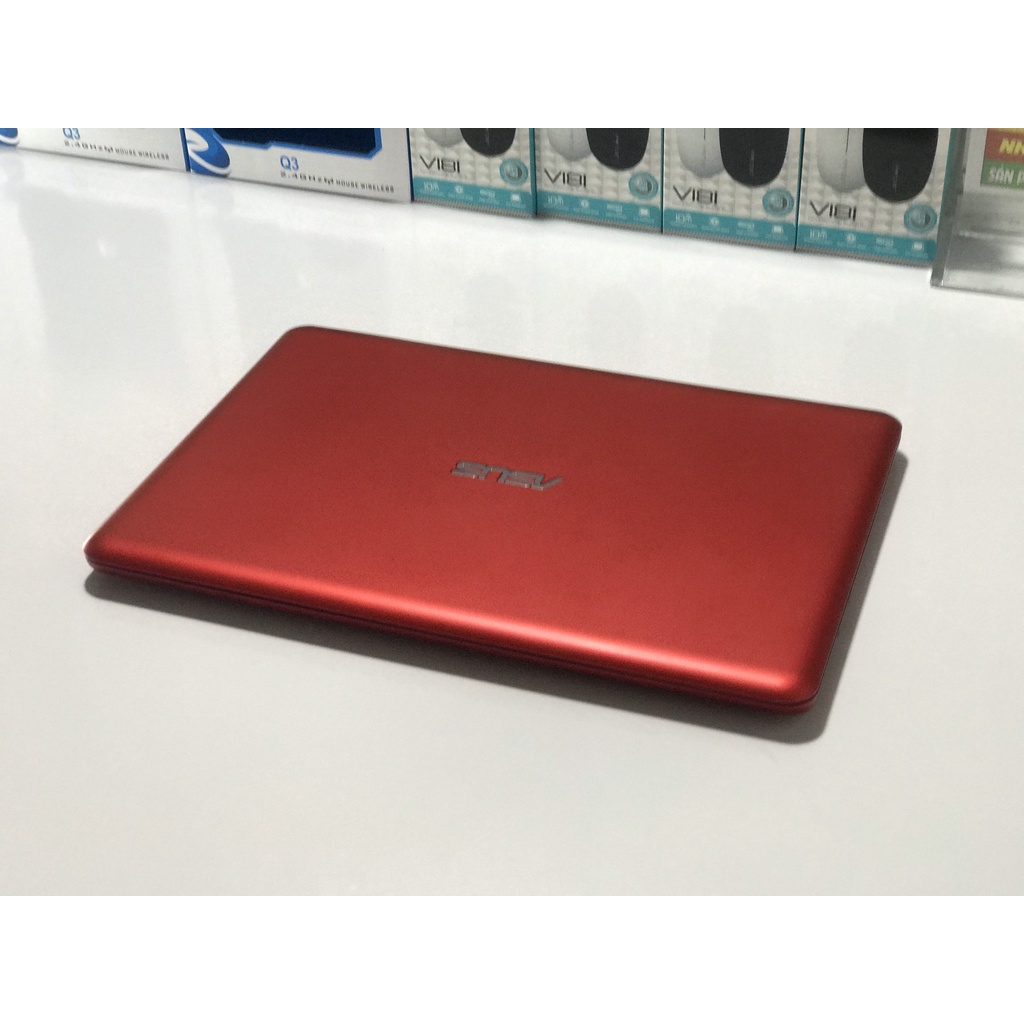 Laptop Cũ Asus X205TA