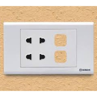 Mặt 2 ổ cắm và 2 công tắc SINO S18U2XX (2 ổ + 2 lỗ) (Chưa bao gồm 2 công tắc)