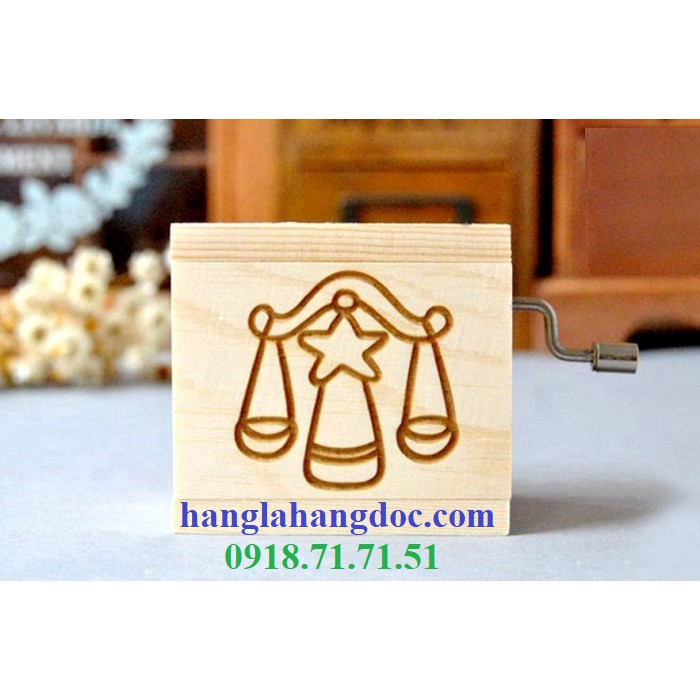 Hộp nhạc quay tay gỗ cổ điển, khắc 12 cung hoàng đạo cá tính