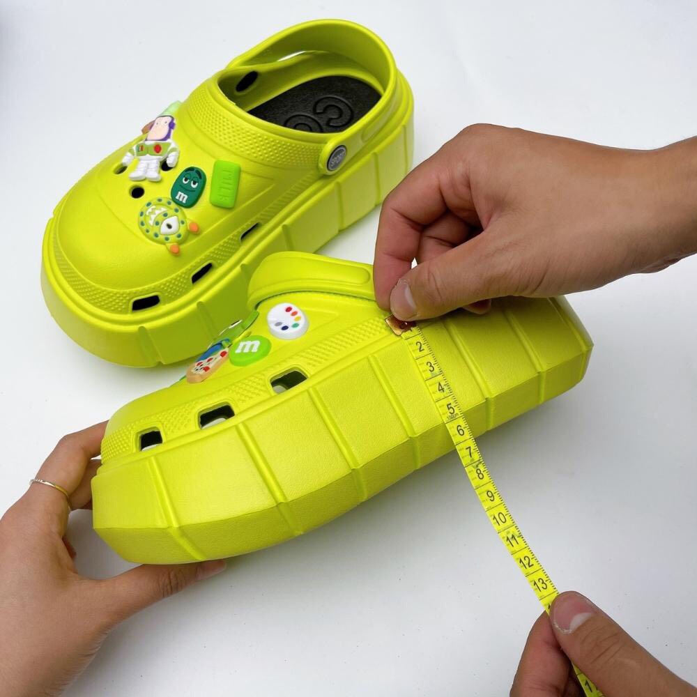 Dép sục Cross kèm Stick rất bắt mắt đế cao 5cm siêu dễ thương mẫu dép hotrend 2022