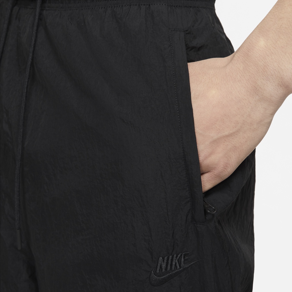 QUẦN NIKE SWOOSH WOVEN TROUSERS PANT - ĐEN / TRẮNG