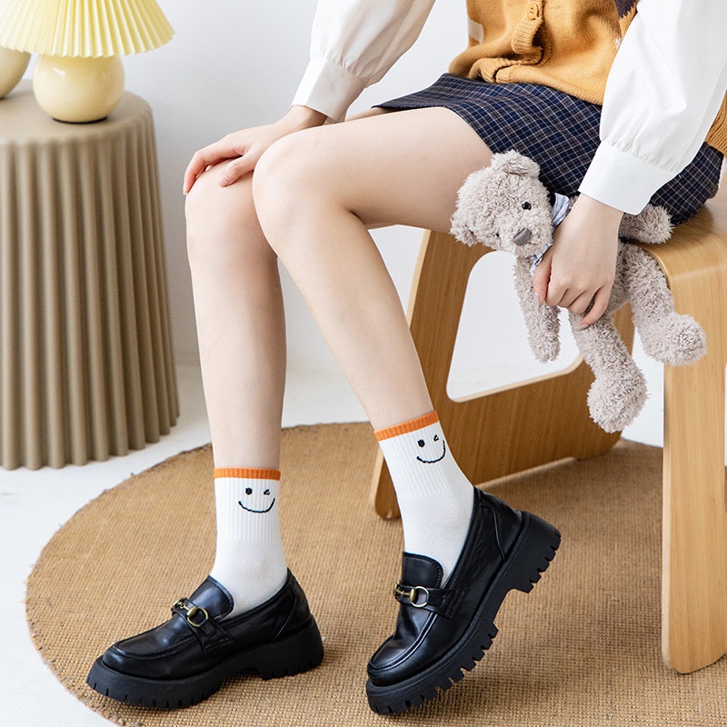 Vớ nữ cổ cao ROBANA trắng trơn họa tiết đơn giản cho nữ