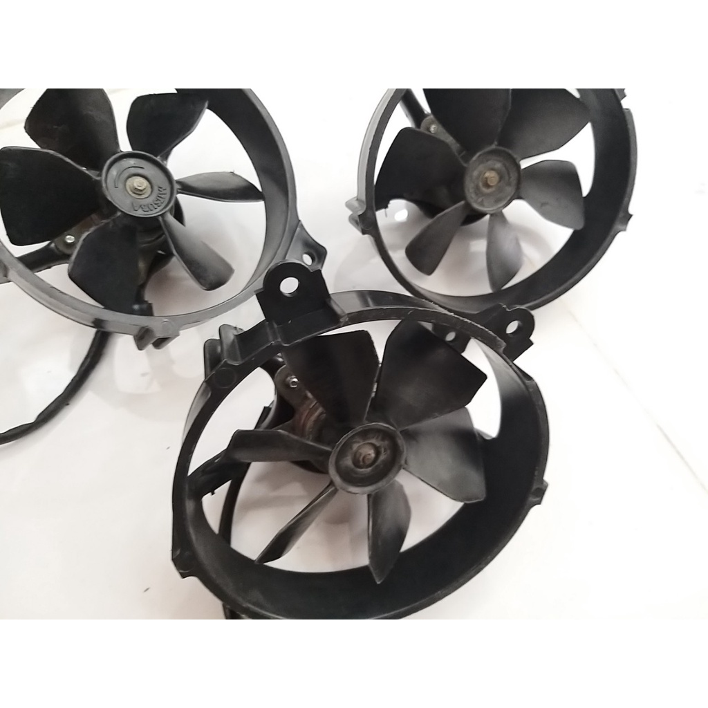 Quạt két nước mát Honda CB400, Hornet