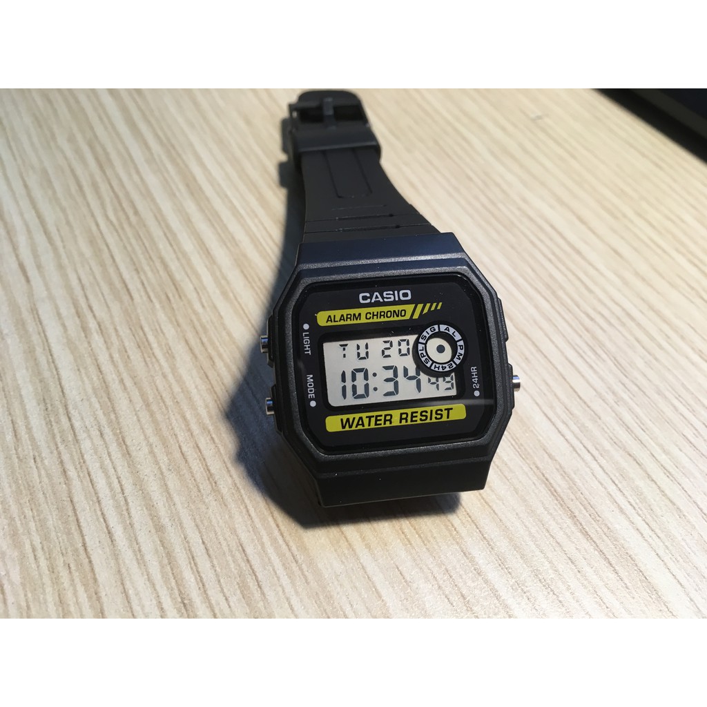 Đồng hồ nam Ca si ô F-94WA-9DG chống nước bơi lội đi mưa thoải mái