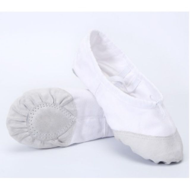 Giày múa cổ trang