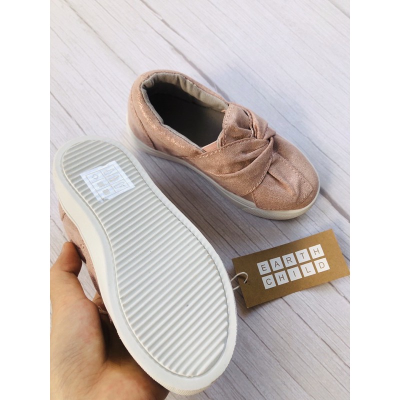 Giày slipon Earth Child xuất dư bé gái