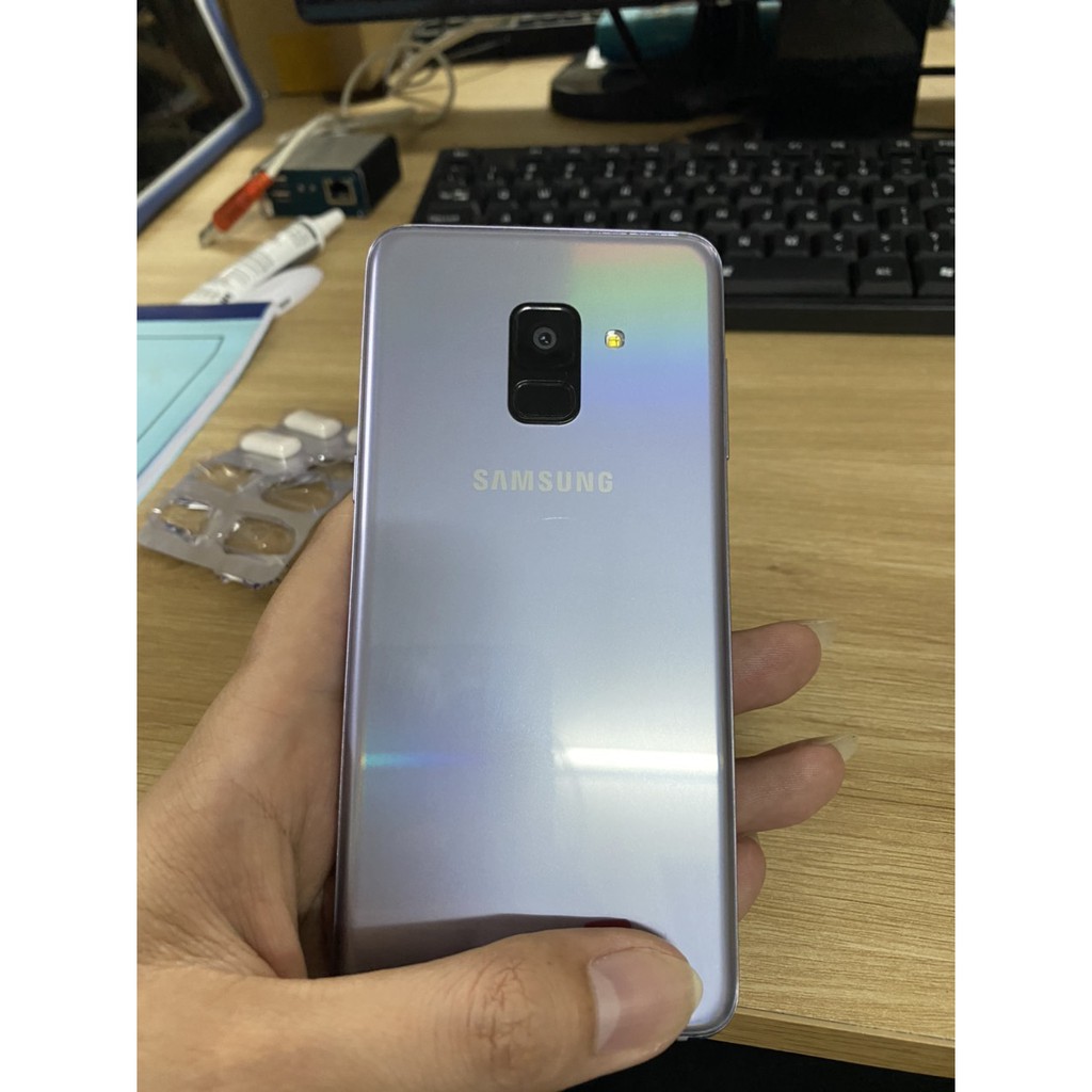 Điện thoại Samsung Galaxy A8, 1 sim, Ram 4G, Bộ nhớ trong 32G, nguyên áp suất