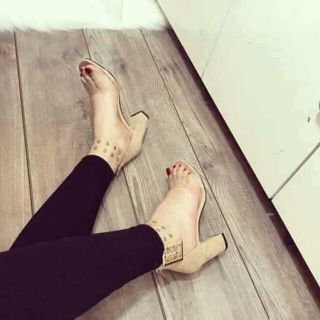 Sandal quai trong cực đẹp