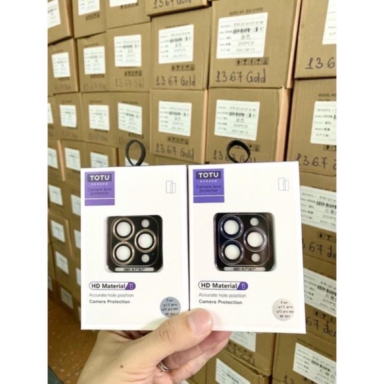Bộ dán TOTU lens 3 mắt bảo vệ camera cho iPhone 13 Mini, 13, 13 Pro, 13 Pro Max vàng nhôm + kính siêu bền đẹp