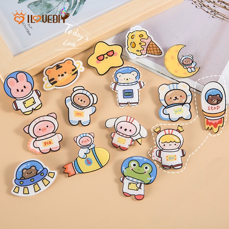 Ghim Cài Áo Bằng Acrylic Họa Tiết Động Vật Hoạt Hình Dễ Thương