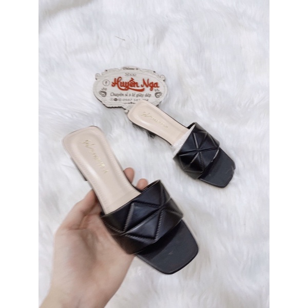 Dép cao gót 3cm nữ màu đen quai in chìm