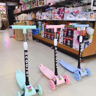 Xe trượt scooter cho bé