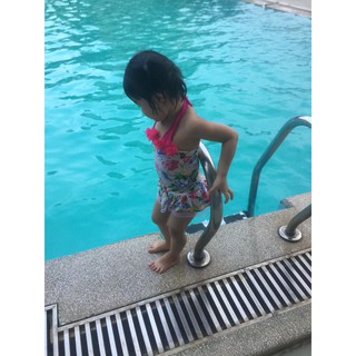 BIkini hoa hồng