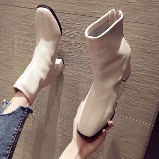 (Order) Boots mũi vuông da lì trơn basic dễ phối đồ cổ lửng gót vuông 7cm
